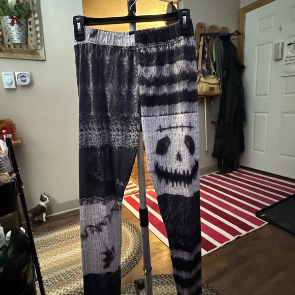 Halloween Scarecrow costume shirt,pants,straw,wrist,hips,ankles 
*Not in sales* - Picture 2 of 3